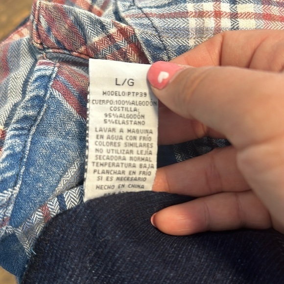 EUC: ci sono plaid collection women button down shirt L  (Junior) - Picture 6 of 6